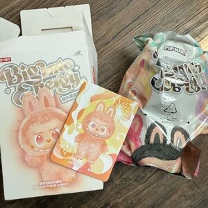 [Ready to Ship] Pop Mart THE MONSTERS BIG INTO ENERGY Plush Labubu (Happiness)